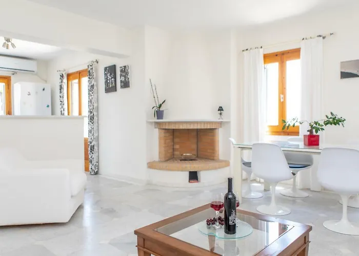 Apanemi Beachhouse Naxos City