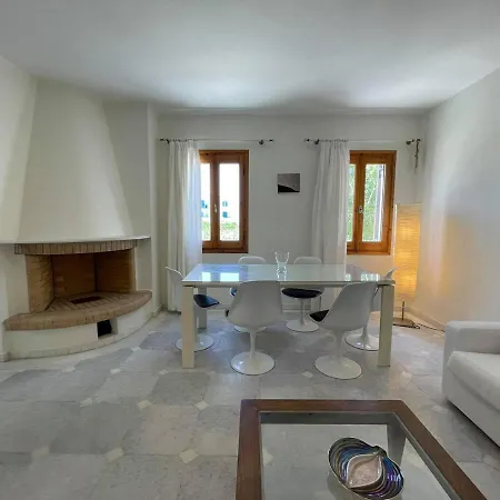 Apanemi Beachhouse