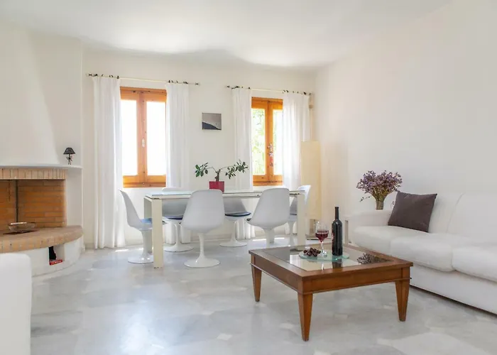 Apanemi Beachhouse Naxos City